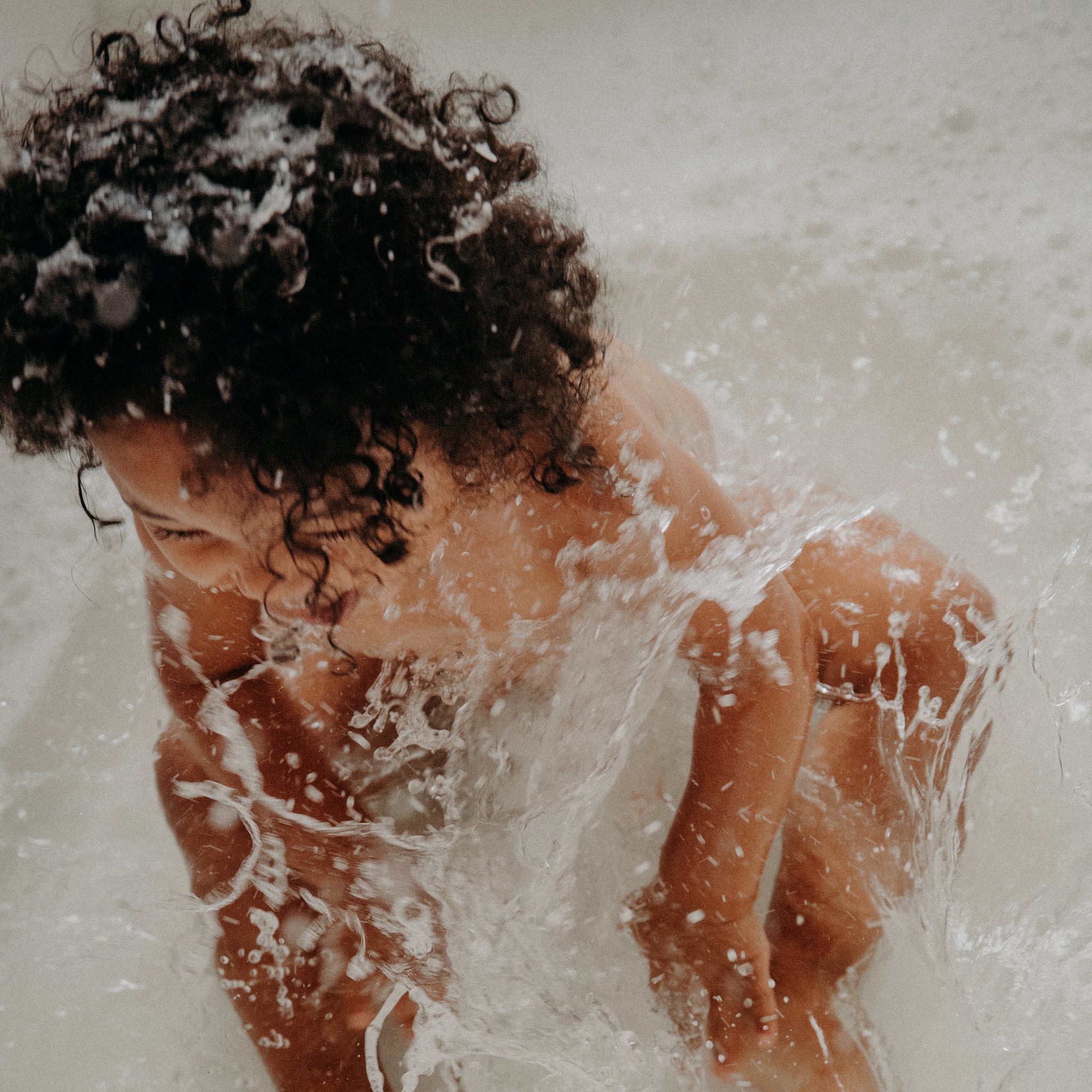 Wie ich bade ich mein Baby korrekt? Wie oft ist optimal?